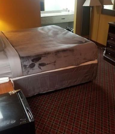 Hotel King Bed Room 236 Booking Stillwater Exterior photo